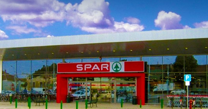Drasztikus lépésre szánta el magát a Spar: Újabb termékre vezettek be mennyiségi korlátozást, pedig nem is hatósági áras