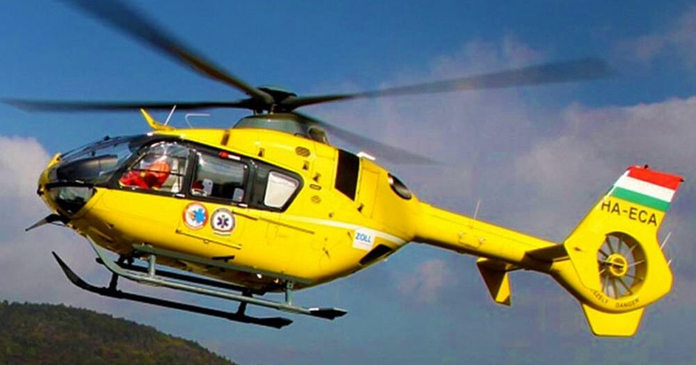 Agyvérzést kapott egy 12 éves fiú – elvesztette az eszméletét, mentőhelikopterrel szállították kórházba