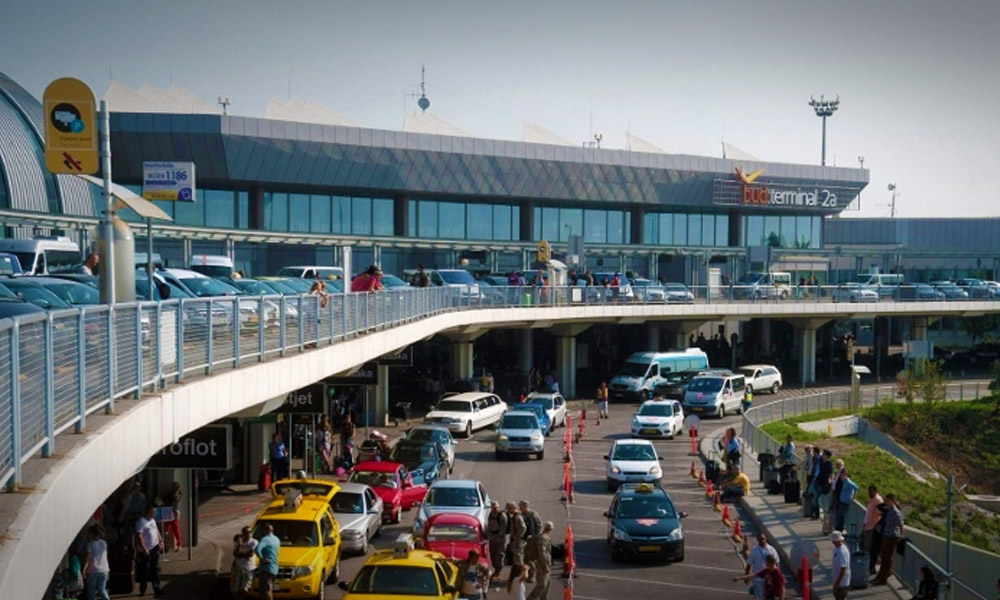Egy gép miatt leállították a budapesti repülőteret, bajban voltak az utasok