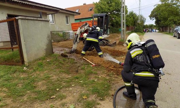 Gázömlés miatt 34 embert kísértek biztonságos helyre