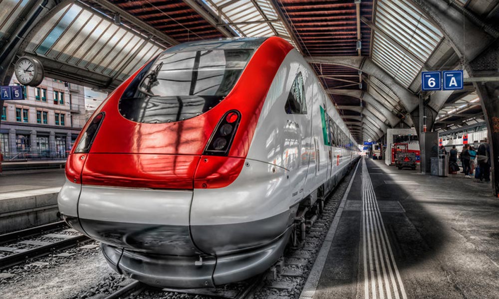 Vonat-tuning: Folyamatosan újulnak meg a MÁV agglomerációban is közlekedő vonatai