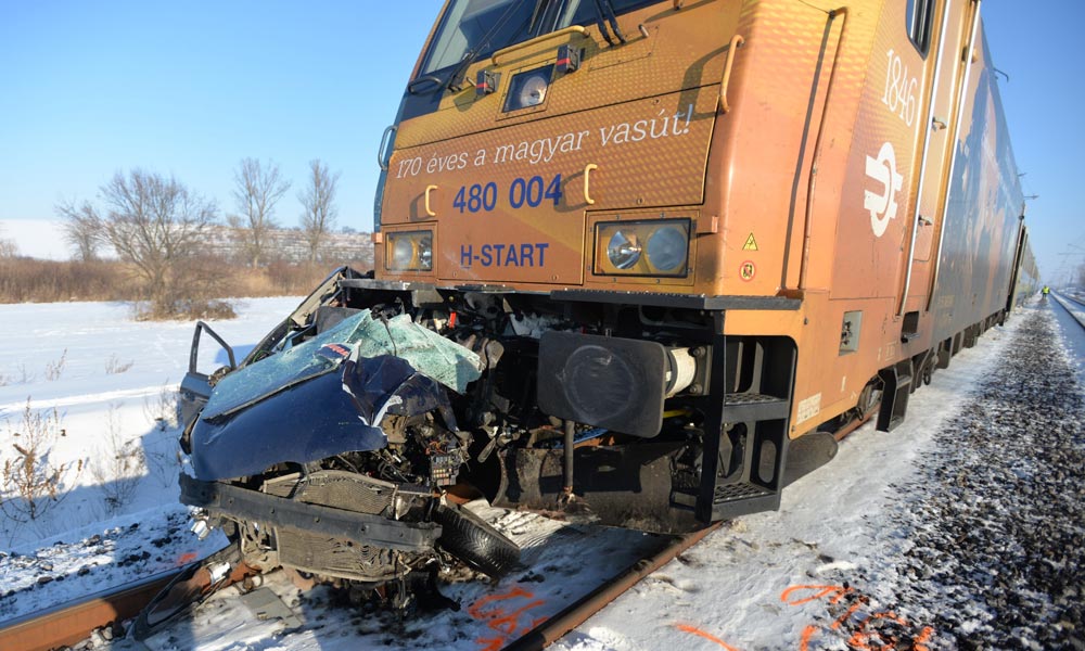 Egy jegyespár vesztette életét a galgahévizi vonatbalesetben