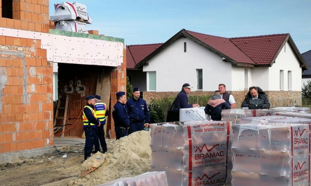 Megszállták a rendőrök a Buda környéki építkezések egy részét