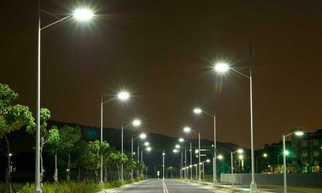 Több ezer LED-lámpával korszerűsödik a budapesti közvilágítás