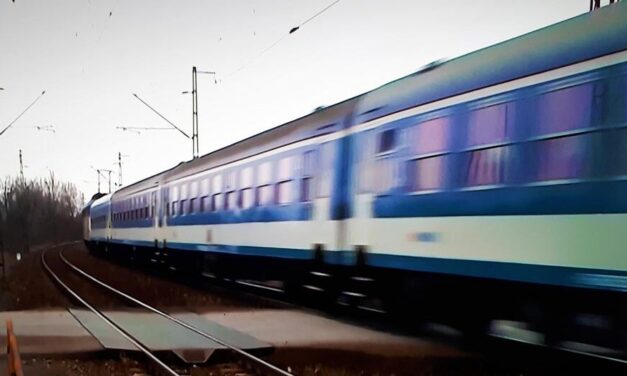 Elgázolt egy embert a vonat Ferencvárosban, az elővárosi és távolsági járatok is késnek