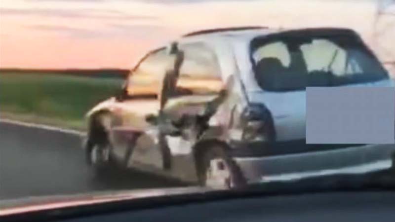 Csúnyán összetört autóval menőzött az M0-áson az idióta autós
