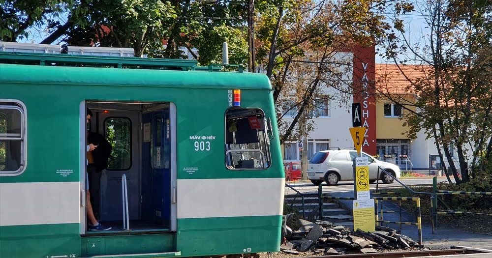 Csütörtöktől egy hétre leáll a gödöllői HÉV egyik szakasza, pótlóbuszok viszik az utasokat