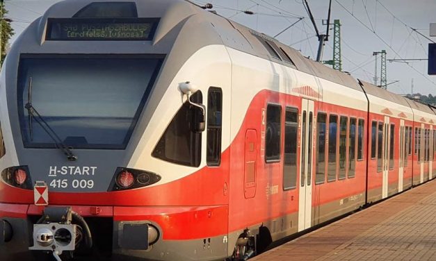Halálra gázolt a vonat egy embert az Újpesti vasúti hídon, az áldozat a helyszínen szörnyethalt