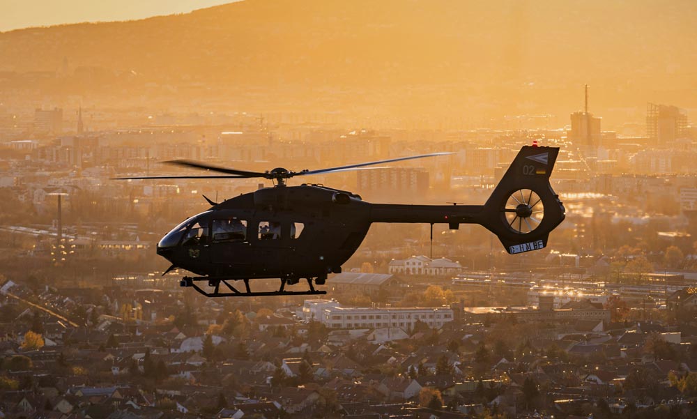 Bemutatták a honvédség legújabb helikoptereit Budaörsön – Fotók