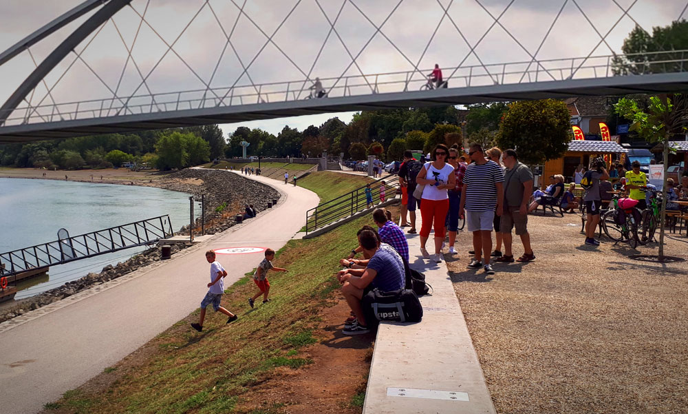 Szentendre belvárosánál akarnak biciklis hidat a Dunán, már gyűjtik az aláírásokat