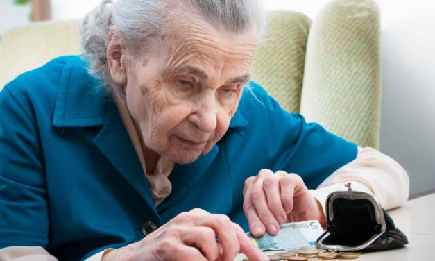 Jó hír a nyugdíjasok számára: kiderült, mennyivel emelkedhet a nyugdíj most novemberben