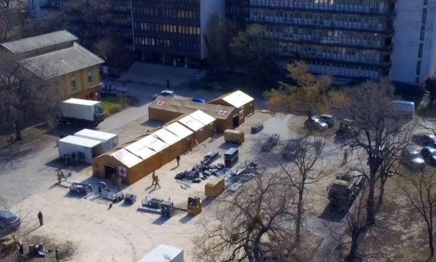 Újabb halálos áldozata van a koronavírusnak – tábori kórházat építenek a Szent László udvarán