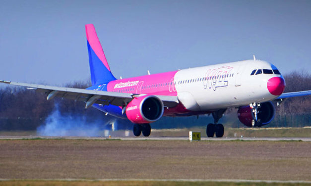 Tűz a repülőtéren, a Wizz Air járatait is érintik az éjszakai események