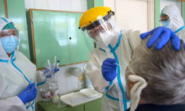 Alig félnek a magyarok a koronavírustól és gyanakvók a kormány járványügyi statisztikáival szemben