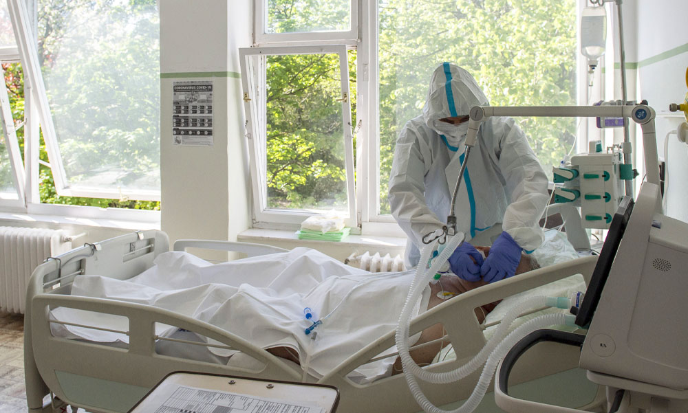 A győri kórház tele van koronavírusos betegekkel, már 3 intenzív osztályt àllítottak fel
