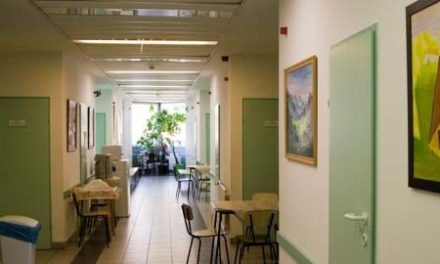 Összeomlik a budapesti pszichiátriai ellátás: 27 orvos mond fel, ha nem váltják le a Nyírő Gyula főigazgatóját