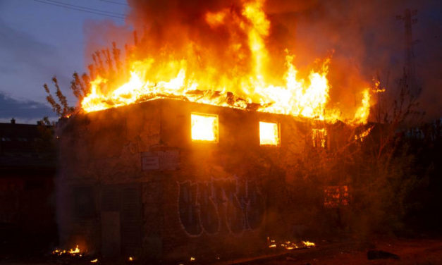 Tűz az Origo korábbi szerkesztőségénél és lángok másfelé is a fővárosban