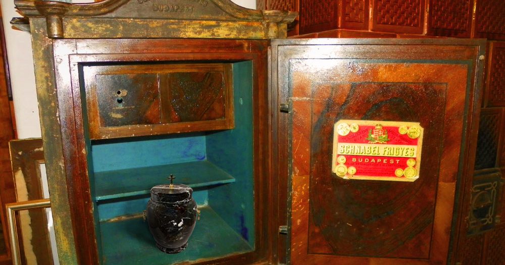 Az urnák helye a temetőkben van! A szakma szerint nem jó ötlet hazavinni hozzátartozóink hamvait