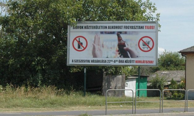 Óriásplakátokon figyelmeztetnek az alkoholstopra Siófok: több polgármester is egyetért a rendelettel