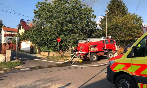 Kigyulladt egy társasház Budakeszin, az épület teljesen lakhatalanná vált