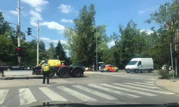 Két gyereket gázoltak el Csepelen