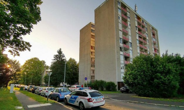 Ablakból kizuhanó férfi esett egy babakocsit toló nőre Újbudán, mindketten meghaltak