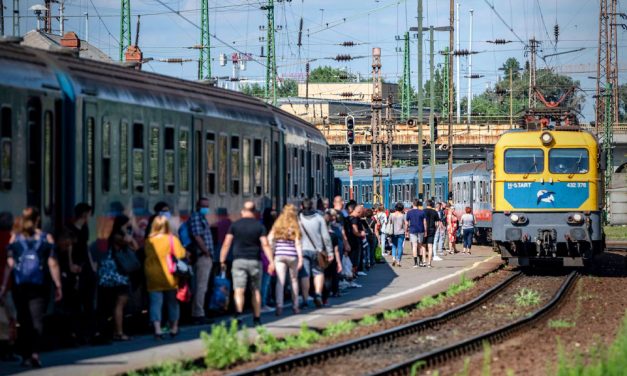 Szuper vonatközlekedést akarnak Budapesten és környékén, kíváncsiak a te vélemyényedre is