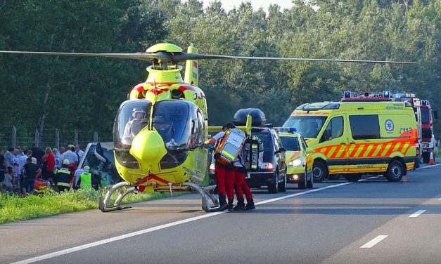 „Picit arrébb pedig sok ember ül, és törölgetik egymás arcát” – megszólalt az M5-ön történt tragikus buszbaleset szemtanúja