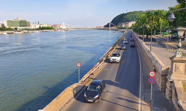 Vége a száguldásnak a budai alsó rakparton: péntektől maximum 50 km/órával lehet közlekedni