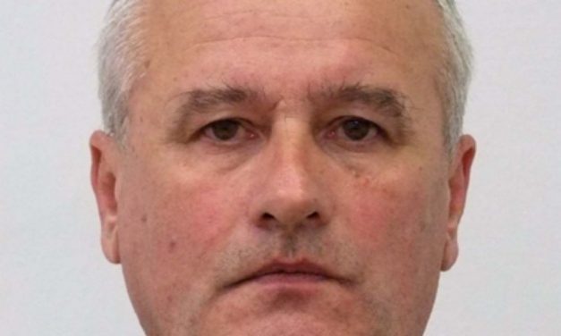 Ön látta valahol ezt a férfit? Ezért keresi nagy erőkkel a rendőrség