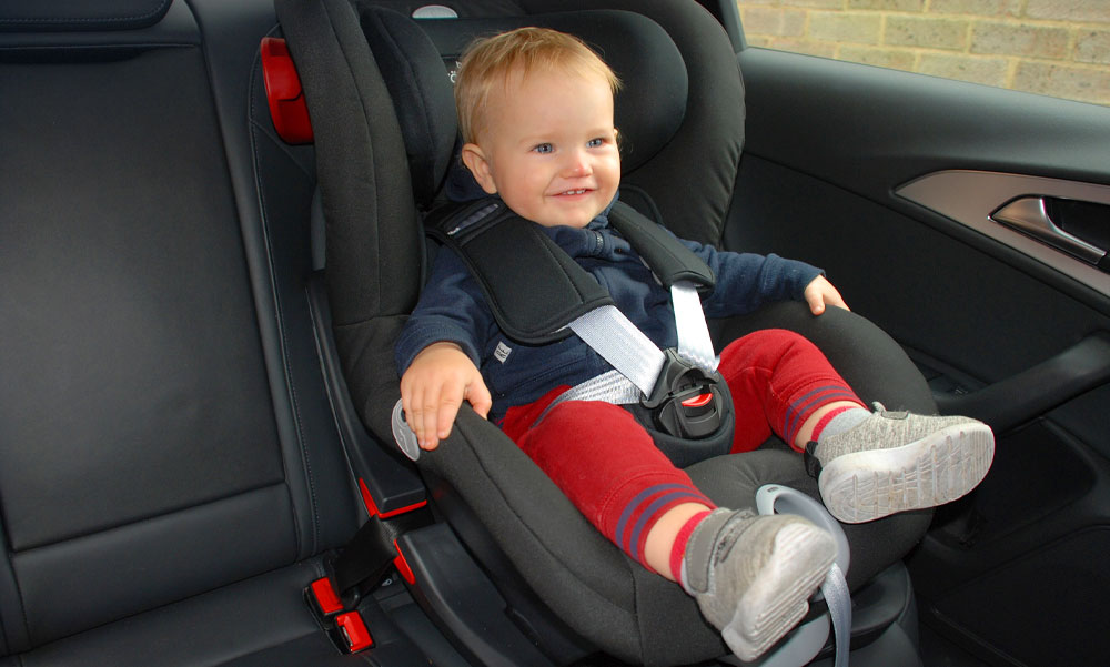 Gyerekülések: Legyen mindig biztonságban a gyerek az autóban