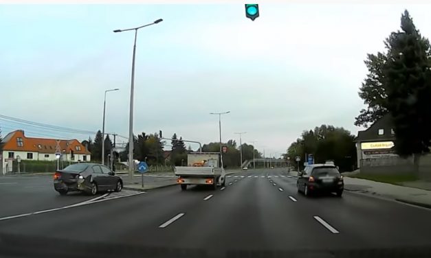 Balesetet okozott ez a sofőr a szentendrei úton, majd megállás nélkül elhajtott – videó