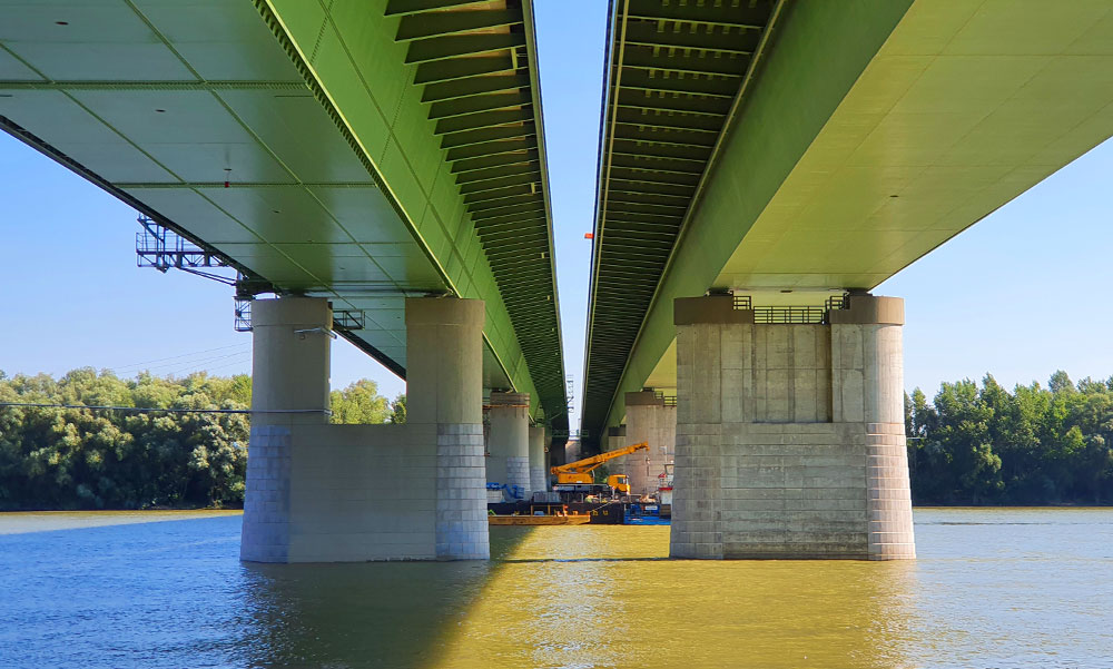 Csúnyán elfuserálták az M0-ás hárosi hídját, milliárdokért újították fel, mégis egy éve a híd miatt szív Budapest és környéke