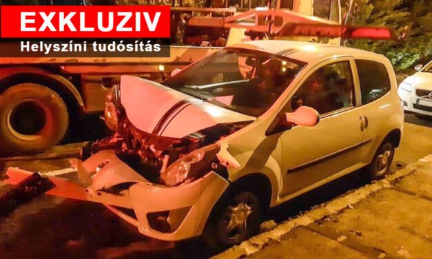 Láncbaleset: egymásba tolta az autókat az elszabadult furgon a lejtős budai utcán