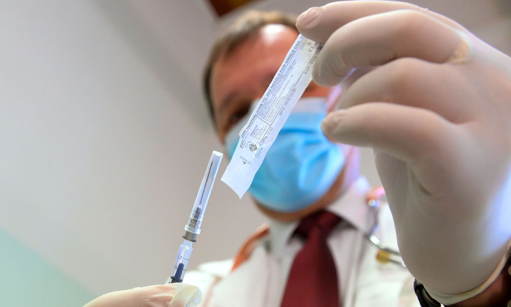 Itt a friss felmérés, ezt gondolják a magyarok a koronavírus-vakcinákról