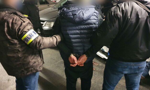 „Droglabort” számoltak fel a fővárosi és a miskolci nyomozók – őrizetben a két díler – videó