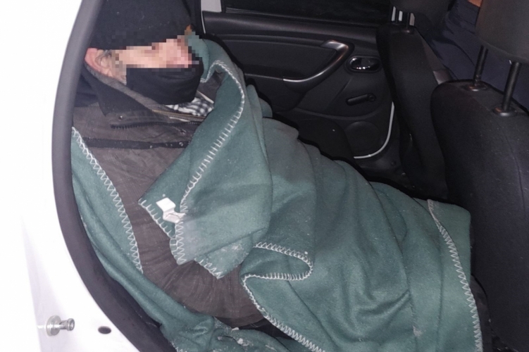 Fagyhaláltól mentették meg meg az 57 éves férfit a pilsivörösvári rendőrök