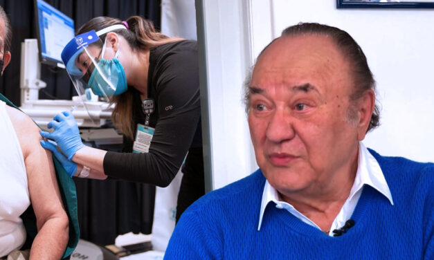 „Végre visszakapom a régi életem” – mondta Korda György miután beadták neki a koronavírus-vakcinát