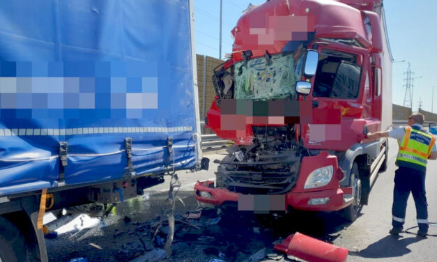 Több kamion ütközött az M0-án, 8 km-es torlódás alakult ki
