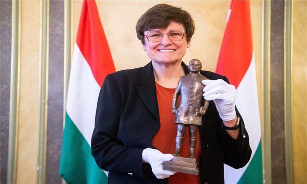 Karikó Katalin megkapta a legrangosabb magyar egészségügyi kitüntetést, a Semmelweis-díjat