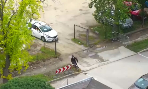 Autóval üldözték a rendőrök a drogos biciklist, még drónt is bevetettek, hogy elkapják