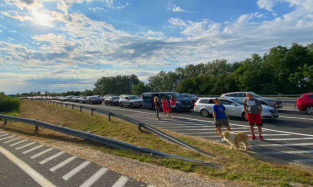 Ha most indulsz Horvátországba rossz hírünk van, végeláthatatlan az autósor a határon, de van egy megoldás
