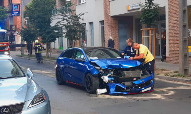 Vidéki család karambolozott Budapesten, a balesetet szenvedett kisgyereknek a környéken élők segítettek