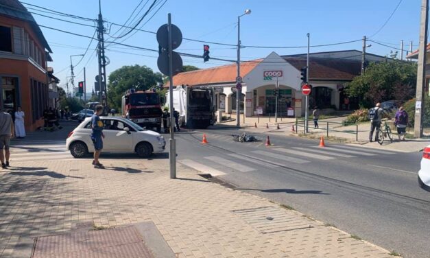 Szemétszállító autó gázolt halálra egy idős férfit Budakeszin, teljes útzár van a Fő utcán