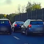 Suttyó sofőrök párviadala az M7-esen a Balaton irányában, a jogsijuk is ugorhat