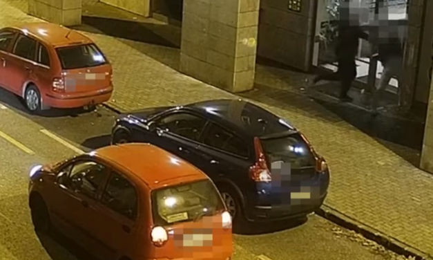 Szerelmi ügy miatt késes balhé volt a 13. kerületben egy  modern társasháznál, döbbenetes videót adtak közre a verekedésről