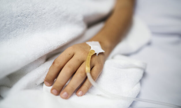 Majdnem belehalt a koronavírus szövődményeibe egy 12 éves kislány – Szervátültetéssel mentették meg Lilla életét