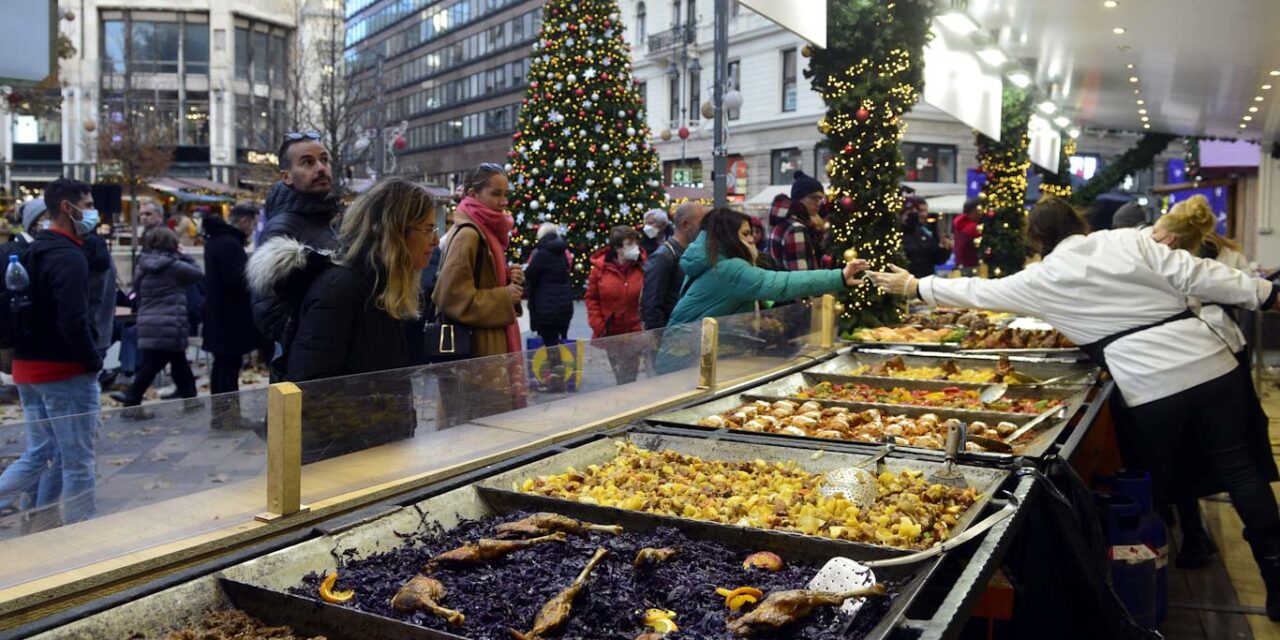 Napi nettó 30 ezer forint nettóért keresnek pultost a Vörösmarty téri karácsony vásárba – étkeztés és egyenruha is jár