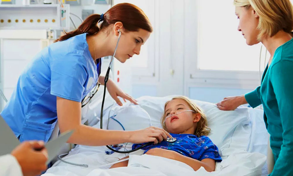 Tüdőgyulladás miatt egyre több gyermek kerül kórházba, fertőzést kaphatnak a szülők is – megszólalt a főorvos