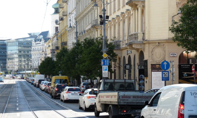 Itt a Budapesten autózók véleménye a dugódíjról: Minden második autós fizetne, de vannak, akik inkább letennék a kocsit